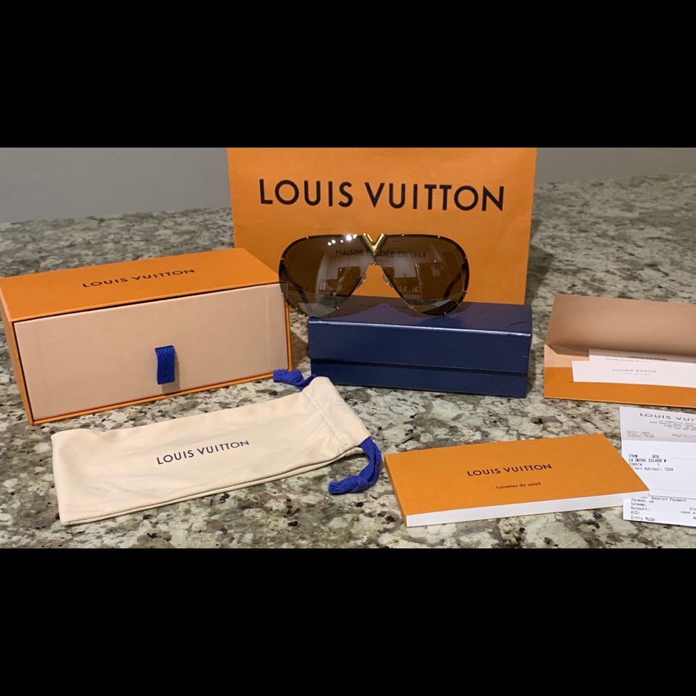 Louis Vuitton LV Drive Sunglasses
